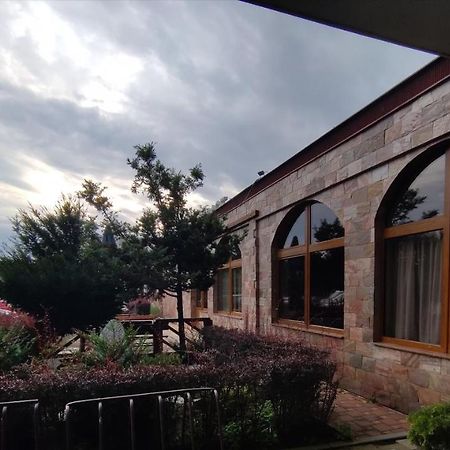 Valašské Meziříčí Hotel Apollo מראה חיצוני תמונה